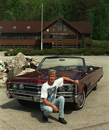 1966 Chrysler 300 convertible