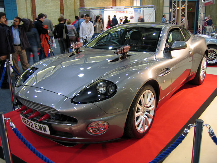 Aston Martin Vanquish (James Bond)